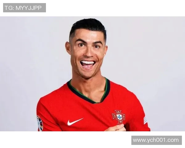 C罗足球明星挂件牌热销让你随时随地感受足球魅力与激情