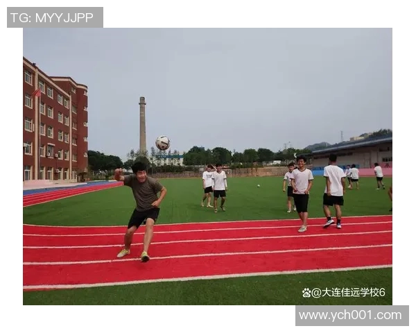 足球明星的独特技能与魅力解析探讨他们在场上的特长与成就