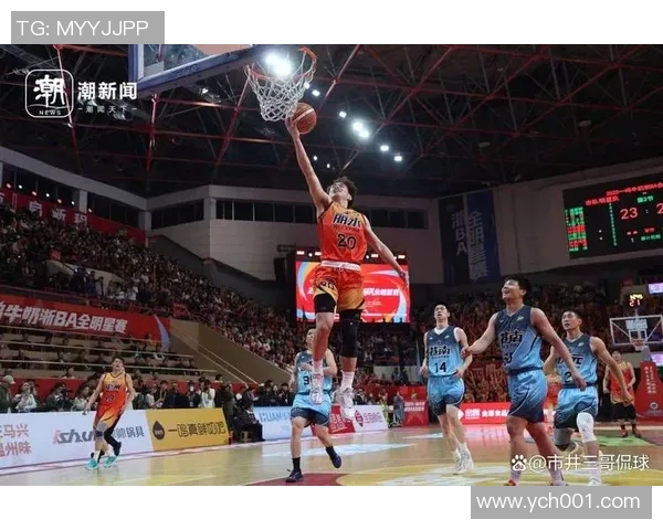 从街头到赛场草根篮球明星的逆袭之路与梦想追逐